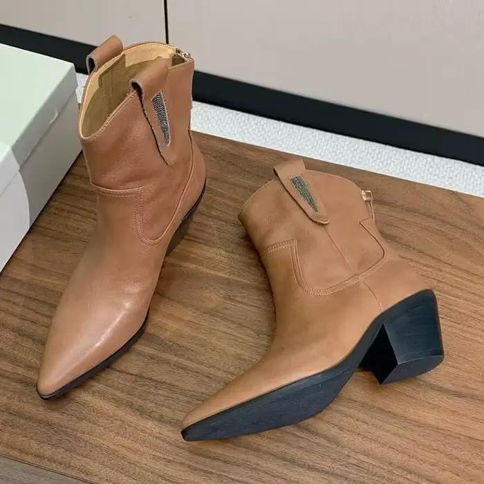 Femmes talon épais bottes courtes en cuir véritable bout pointu chaîne perle décor cheville Botas da