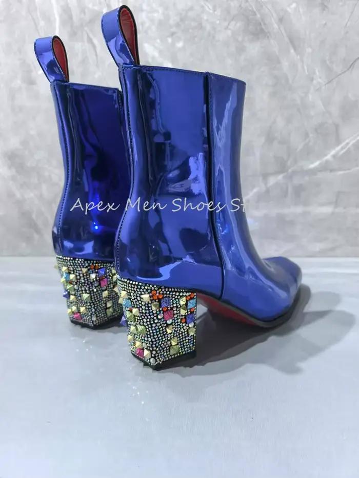 Bottines en cuir verni bleu nuit brillant, talons hauts, rivets colorés, bottes de travail pour homm