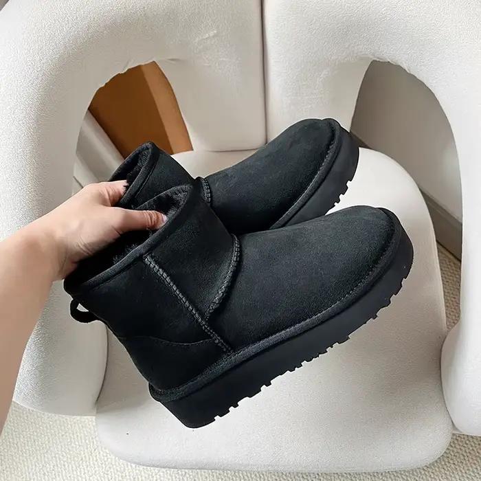 Bottes de neige classiques à semelles épaisses pour femme, bottes courtes chaudes en fourrure de mou