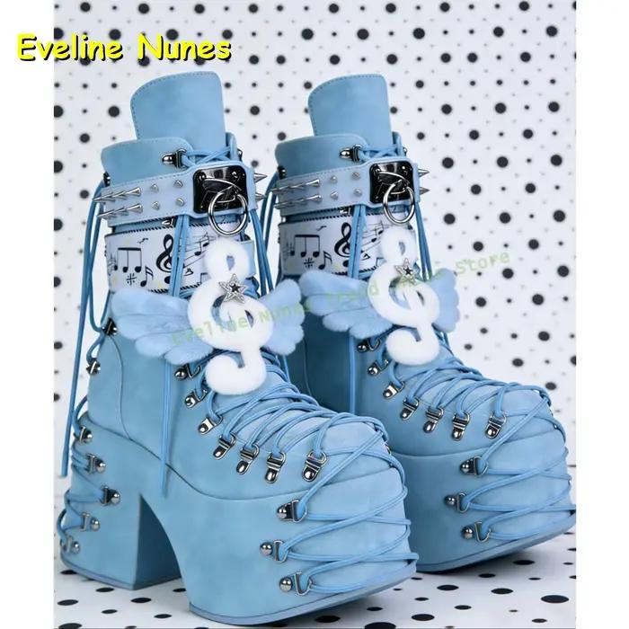 Bottes mi-mollet pour femme, bleu clair, à plateforme, avec motif note de musique, décorations ailes