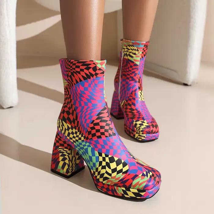 Bottes hautes à talons épais pour femmes, motif à carreaux, chaussures de passerelle, fermeture écla