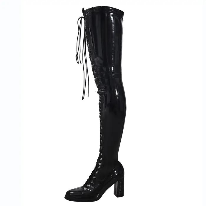 Bottes en cuir verni noir à talons hauts au dessus du genou, bout rond, talons épais, cuissardes hau