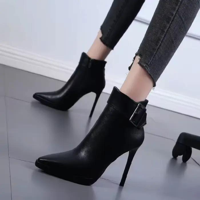 Nouvelles bottes d'hiver à talon haut et bout pointu, en velours, style tendance en Europe, bottes à