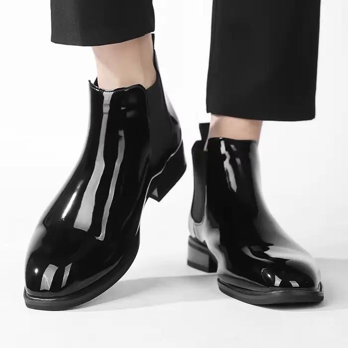 Bottines Chelsea pour hommes en cuir verni noir boucle cheville bout rond affaires classique à la ma