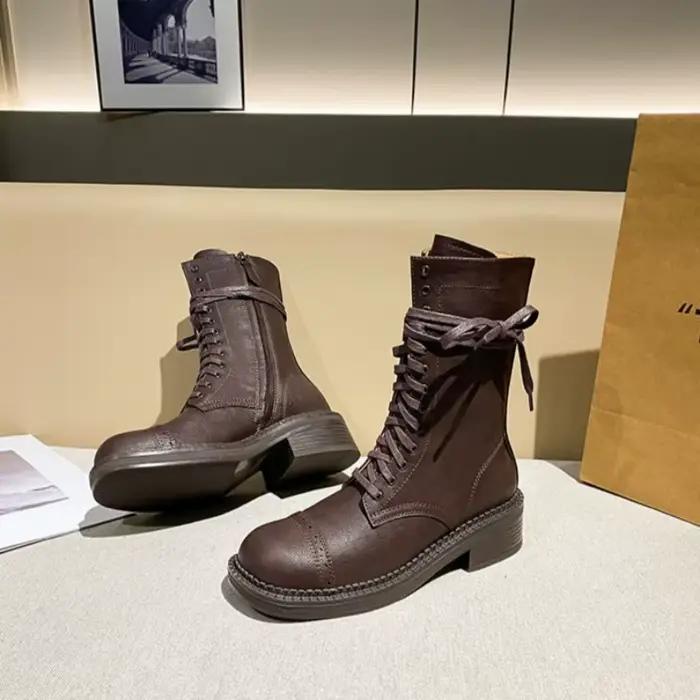 Nouvelles Chaussures Femme 2026 : Bottines Rétro Britanniques Faites Main pour Femme, Bottes de Moto