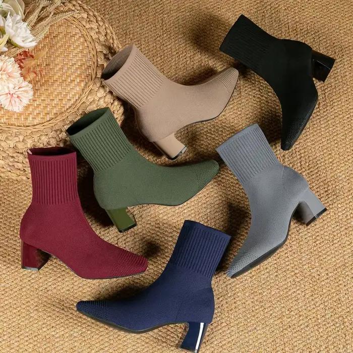 Bottes tricotées douces pour femmes hiver confortables bout carré talon carré tricotées à la main occassions spéciales hiver