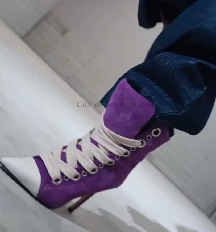 Bottines à bout pointu en daim chic