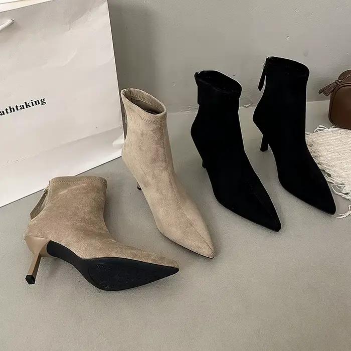 Bottines à talons fins élégantes et modernes pour femmes hiver bottes de cheville avec talons hauts confortables et durables pour soirées et sorties quotidiennes