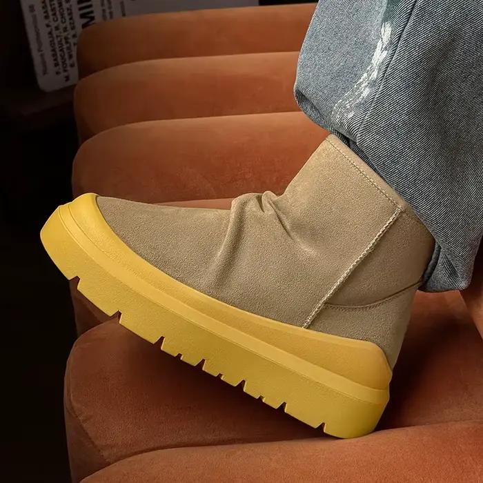 Bottes chaudes pour hommes, chaussures montantes pour femmes, chaussures d'hiver antidérapantes en coton, confortables, à semelle épaisse en fourrure, résistantes à l'usure, bottes plates tendance
