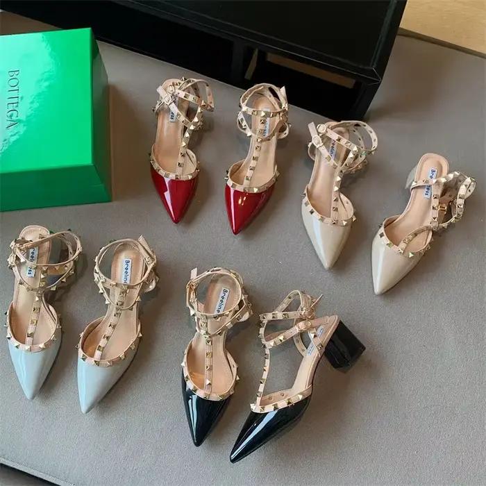 Chaussures à talons hauts pour femme été caoutchouc polyvalentes style moderne polyvalence confort talons robustes durable longévité résistance élégance occasions spéciales