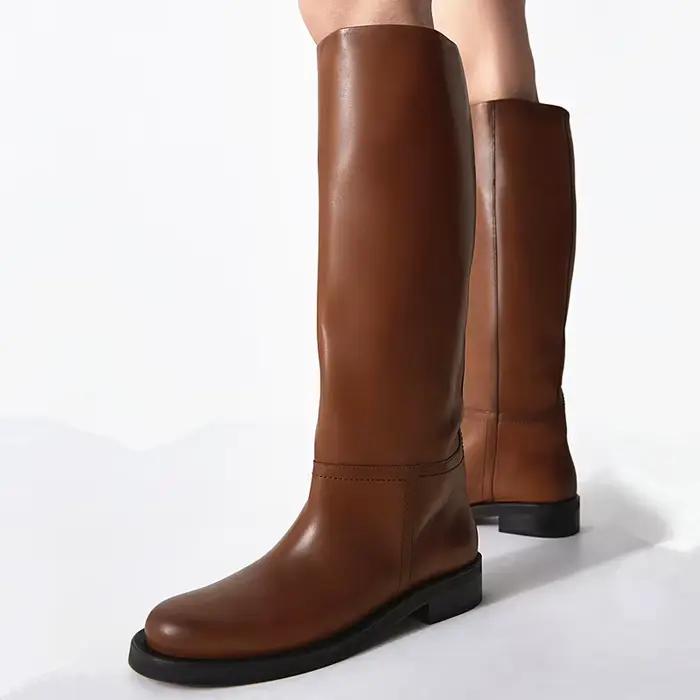 Bottes hautes en cuir noir pour femmes, talon bloc bas, bout rond, élégantes et polyvalentes, idéales pour le bureau, le quotidien et les soirées
