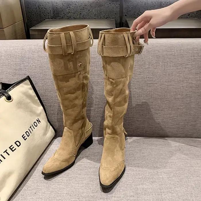 Bottines longues en daim kaki