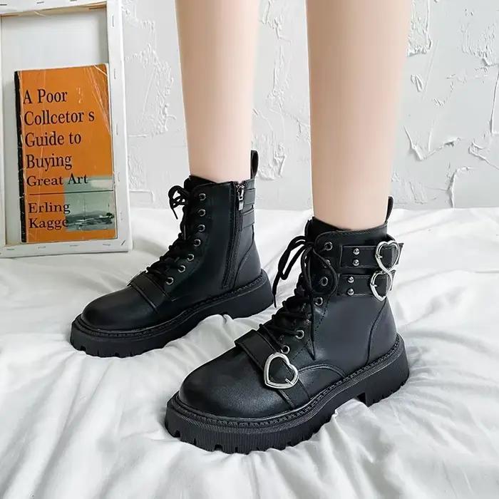 Bottes de rinçage à plateforme épaisse pour femmes, cuir PU, optique, bottes courtes astronomiques, chaussures de moto noires, cœur strucunky, automne 2024