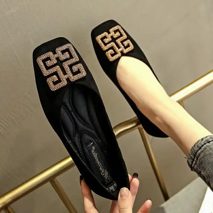Chaussures plates pour femmes exquises nouvelle mode décoration en métal chaussures décontractées pour femme chaussures de travail élégantes chaussures de créateur Zapatos Mujer