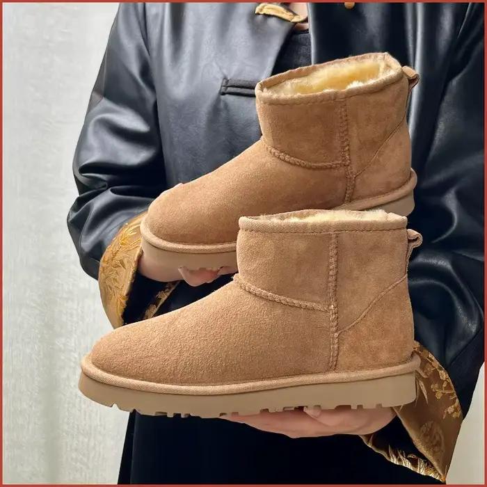 Bottes de neige intégrées en peau de mouton et laine pour hommes et femmes
