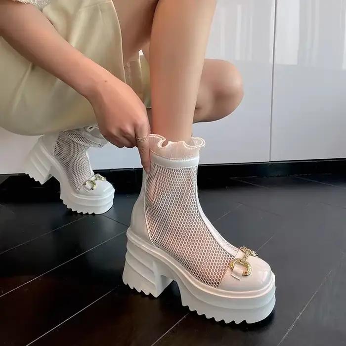 Bottes respirantes au talon carré style japonais pour femmes, été Kawaii, confort et élégance pour toutes les occasions