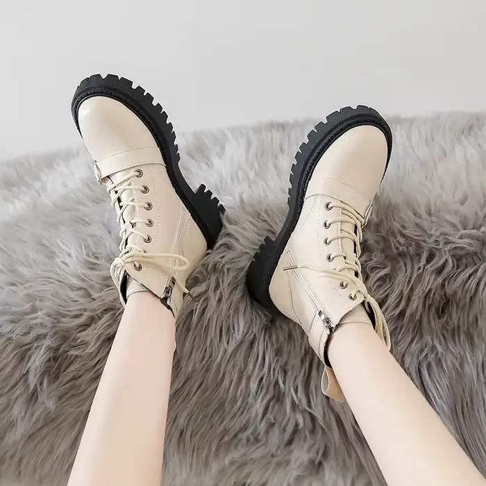 Bottes de rinçage à plateforme épaisse pour femmes, cuir PU, optique, bottes courtes astronomiques, chaussures de moto noires, cœur strucunky, automne 2024
