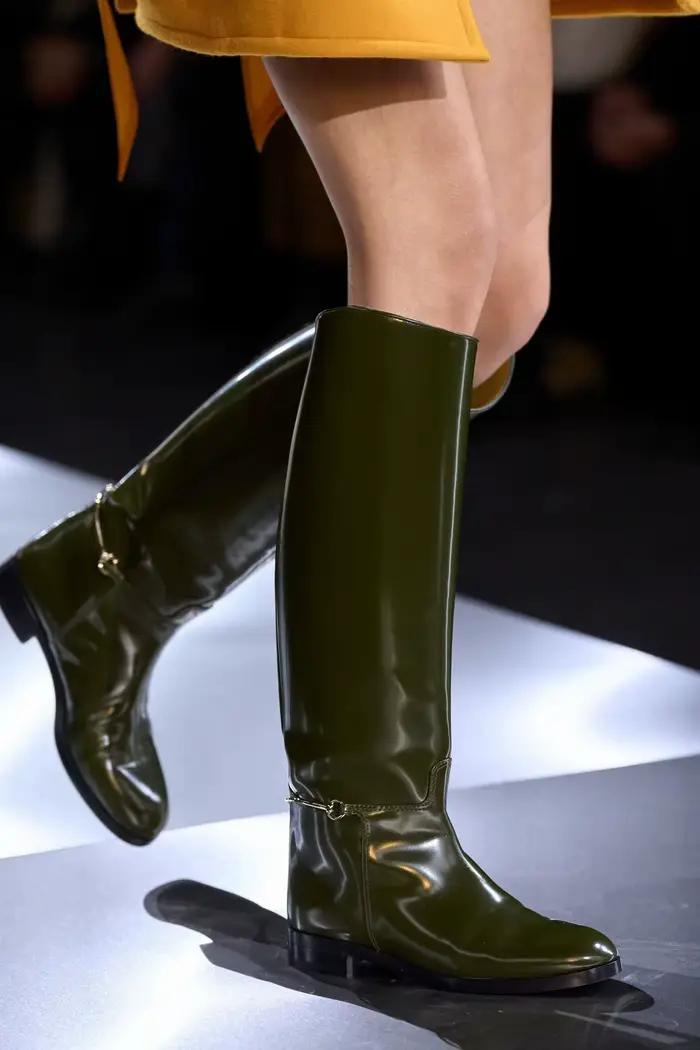 Nouvelles bottes à la cheville pour femmes