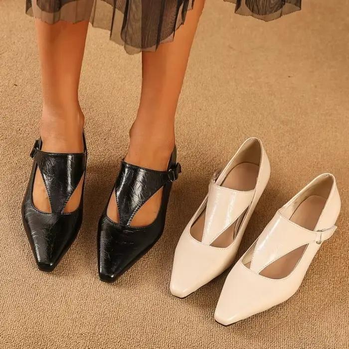 Chaussures d'automne pour femmes 2026 : Nouveaux mocassins à talons hauts et bout pointu en cuir souple, style britannique décontracté pour femmes