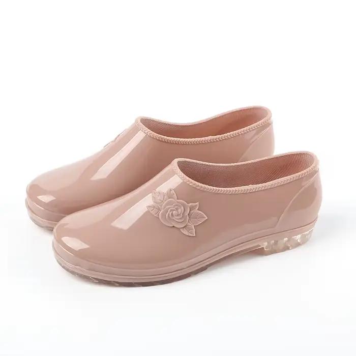 Nouvelles chaussures de pluie basses pour femmes