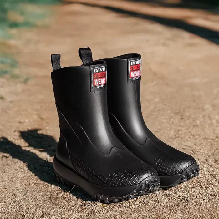 2025 nouvelles bottes de pluie mi-hautes pour hommes, chaussures de pêche, style couple, bottes de pluie à la mode et polyvalentes, imperméables de camping antidérapantes