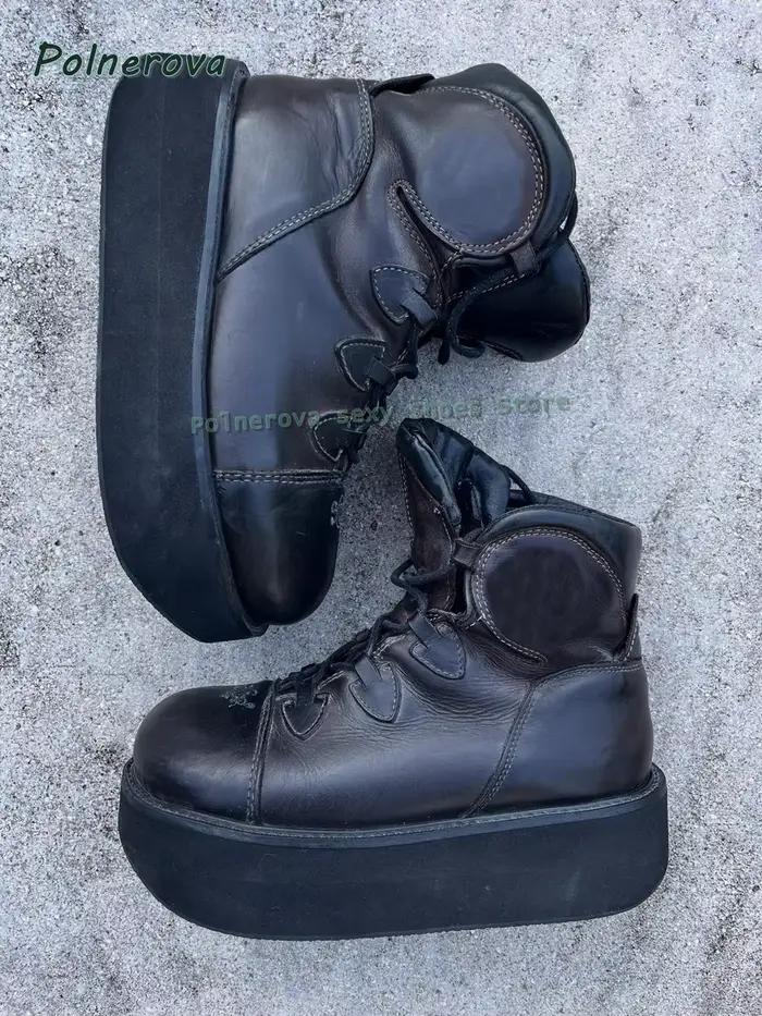 Bottes à plateforme compensée noires et argentées pour femmes
