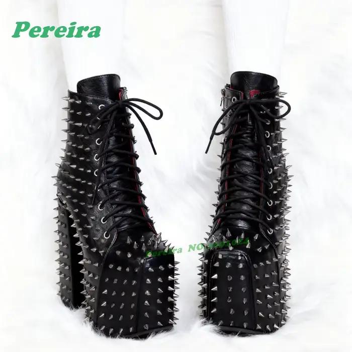 Bottines Punk gothiques cloutées pour femmes