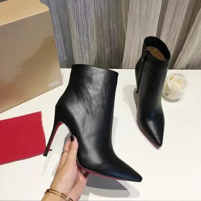 Nouvelles bottes à fermeture éclair latérale pour femme, talons aiguilles de 10 cm, cuir noir, semelle rouge, bout pointu, bottines courtes pour femme.