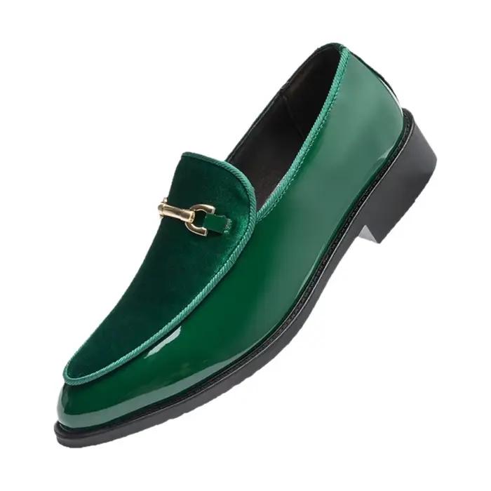 Chaussures décontractées pour hommes grande taille, en cuir lisse, légères et respirantes, à semelle en caoutchouc, style mocassins.