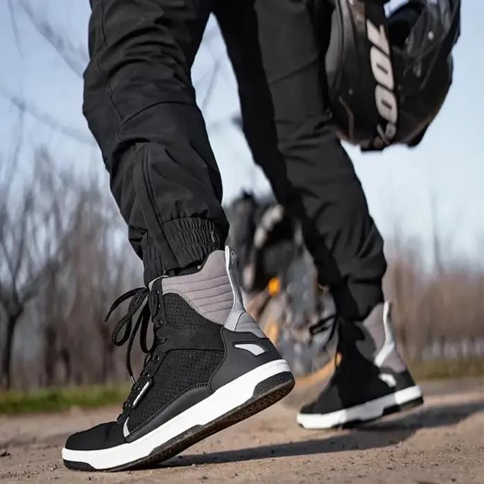 Bottes de moto décontractées pour hommes, respirantes, protection du cavalier, équipement de sport de course sur route, semelle en caoutchouc, chaussures de moto réfléchissantes