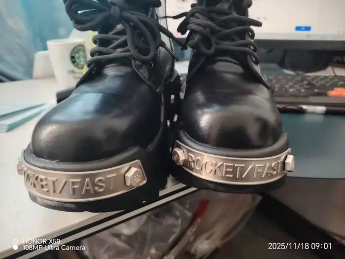 2025 nouvelle plate-forme de mode femmes rétro punk outillage couple dark rock locomotive bottes chaussures