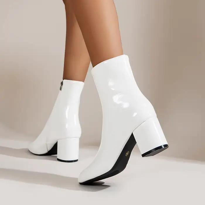 Bottes courtes pointues à talon moyen pour femmes