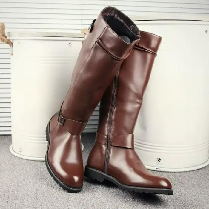 Bottes pour hommes Bottes en cuir souple 2025 Bottes de moto zippées de créateur Punk Talons carrés Botte longue Chaussures pour hommes à bout pointu de haute qualité