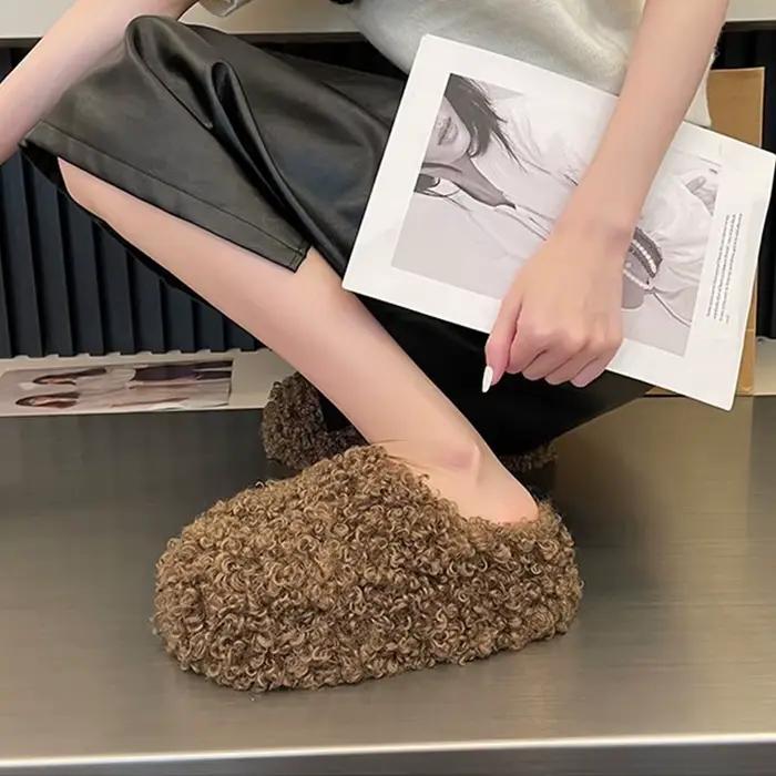 Chaussures d'hiver 2025, pantoufles chaudes confortables en velours et peluche pour femmes, pantoufles d'intérieur légères et antidérapantes à semelles souples pour la maison