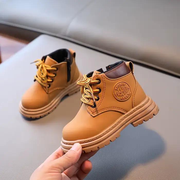 Bottes en cuir PU pour garçons et filles, bottines pour enfants, chaussures à semelles souples pour garçons, chaussures d'extérieur antidérapantes, bottes de neige à la mode pour l'hiver