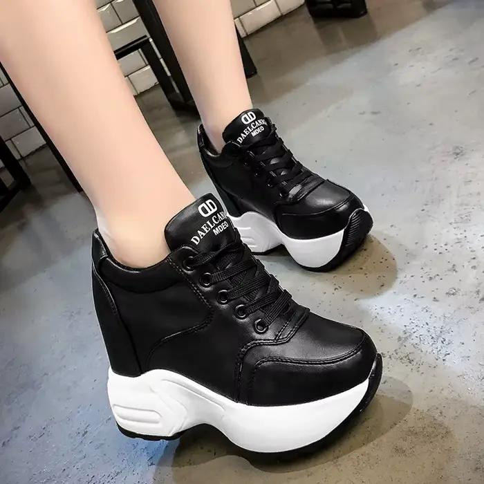 Bottines en cuir pour femmes