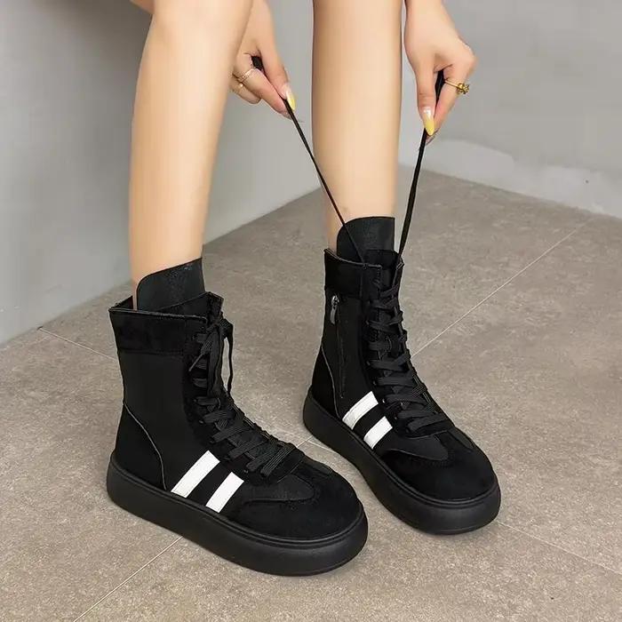 Bottes de travail légères et confortables à fond plat