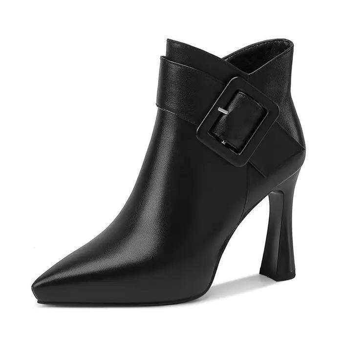 Bottes en cuir coordonnantes à talons hauts pour femmes