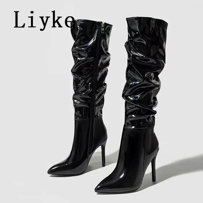 Bottes Hautes en Cuir Verni Plissé pour Femme