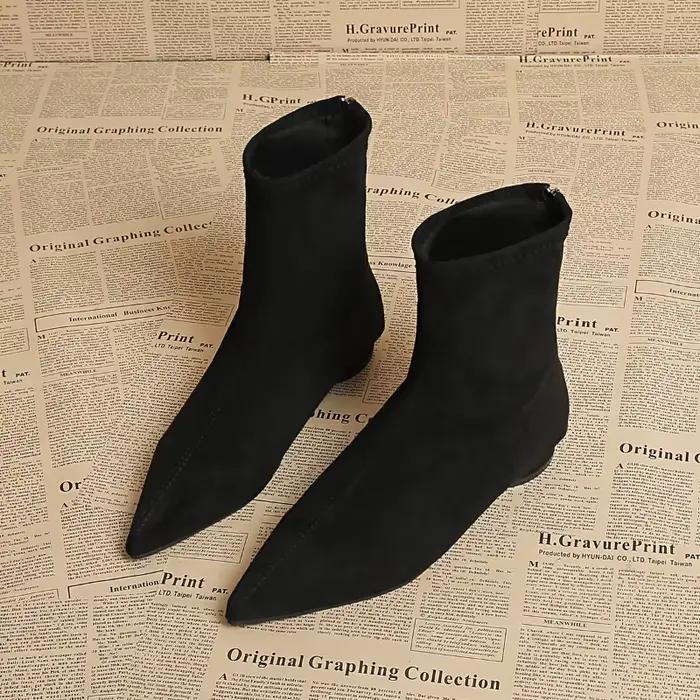 Bottines modernes à talons bas pour femme