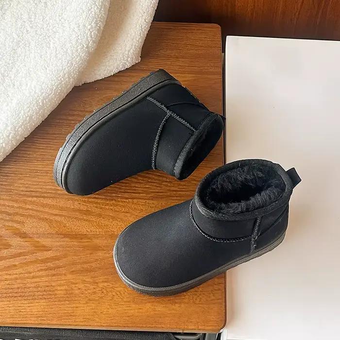 Garçons filles bottes courtes mode polyvalent enfants bottes de neige bout rond confortable 2025 hiver nouveaux enfants bottes de neige fond souple