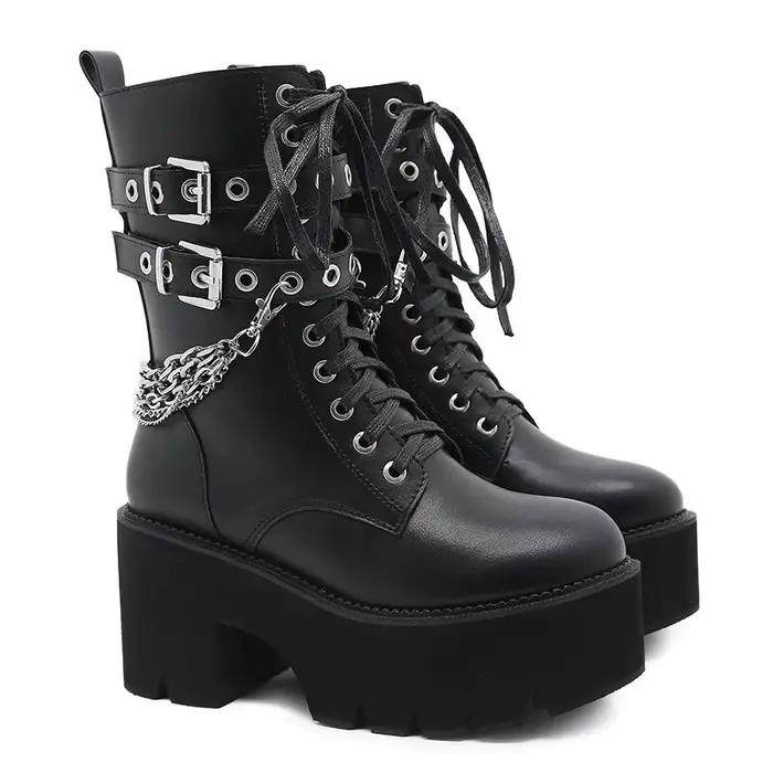 Bottes noires gothiques en cuir pour femmes