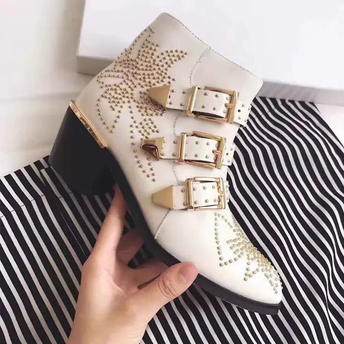 Susanna clouté en cuir véritable bottines femmes automne hiver bout rond boucle sangle chaussures femme moto talon carré chaussons