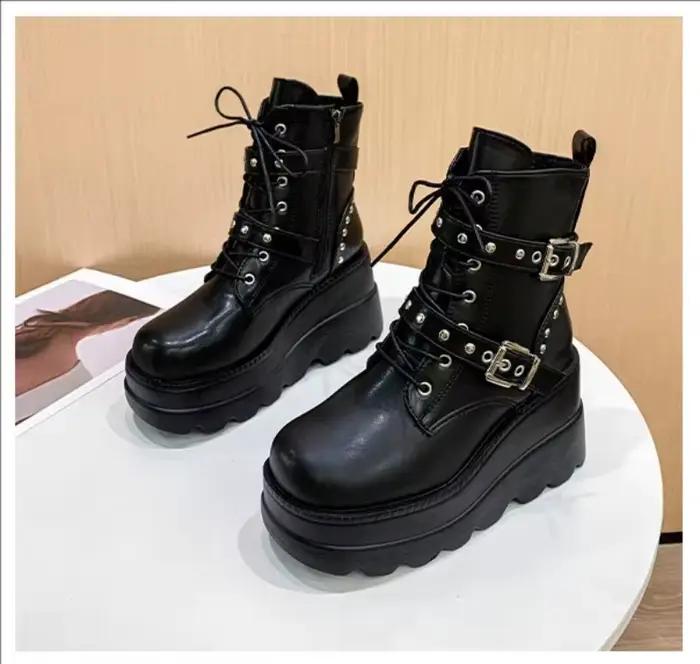 Bottines confortables à lacets et bout rond pour femme