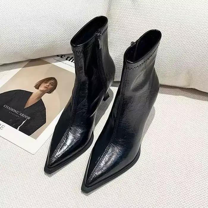 Bottes courtes élastiques rouges pour femmes