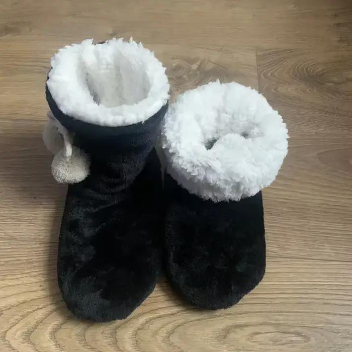 Bottes coordonnantes en peluche pour femmes