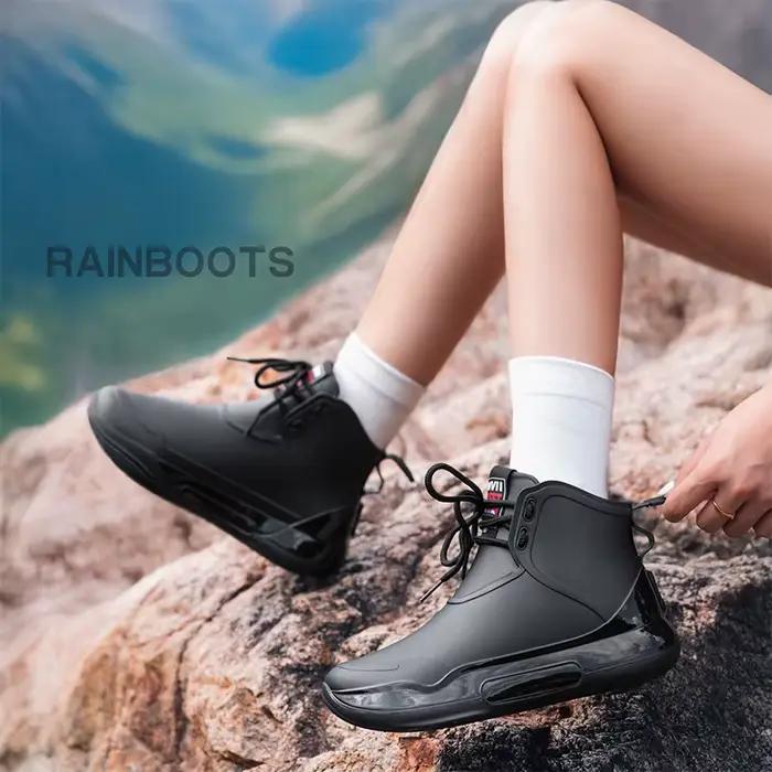 2025 nouvelles bottes de pluie mi-hautes pour hommes, chaussures de pêche, style couple, bottes de pluie à la mode et polyvalentes, imperméables de camping antidérapantes