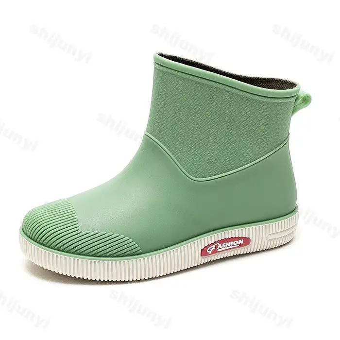 Bottes de pluie imperméables coordonnantes pour femmes, chaussures en caoutchouc à degrés, bottes de travail de cuisine, tube court, vêtements d'extérieur, nouveau