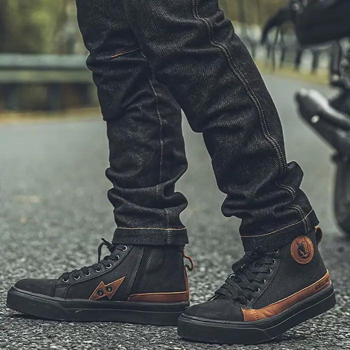 Bottes de cuir robustes pour motocyclistes pour homme et femme résistantes à l'usure et respirantes pour randonnées et équitation