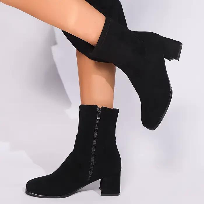 Bottines élégantes pour femmes en daim noir bout carré avec talons étranges pour l'hiver occasions gothiques et soirées nocturnes